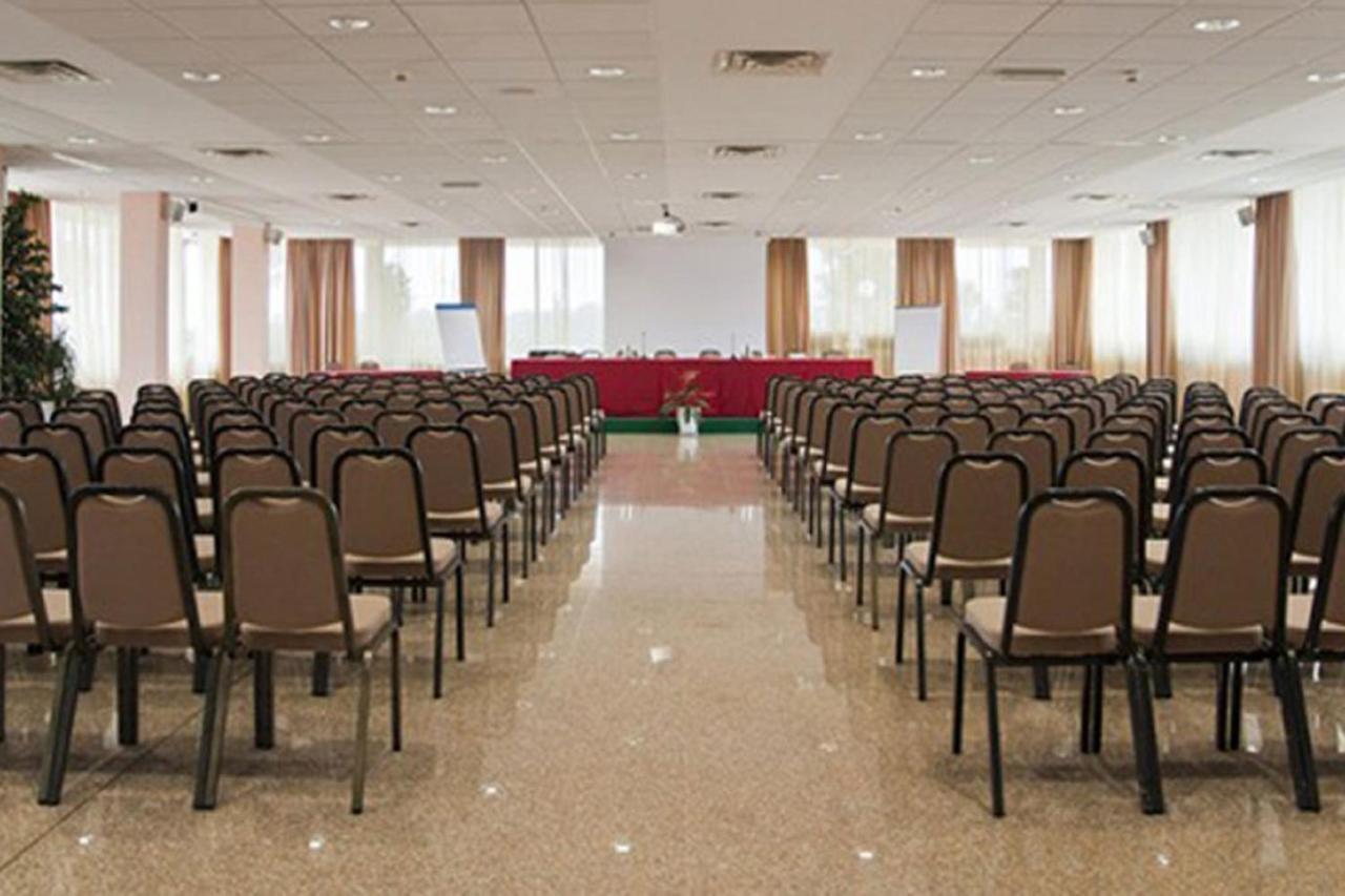 Barion Hotel&Congressi Esterno foto