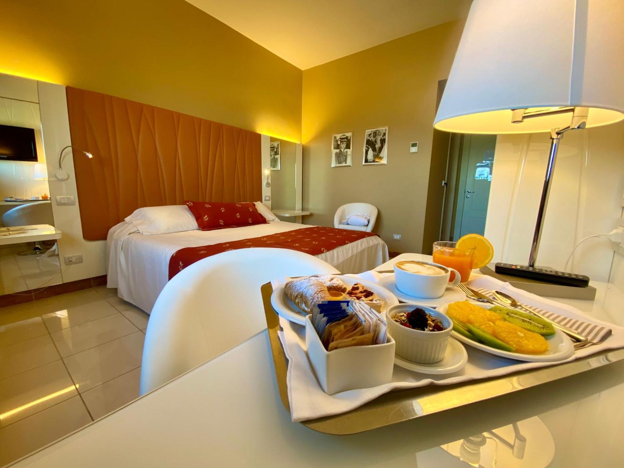Barion Hotel&Congressi Esterno foto