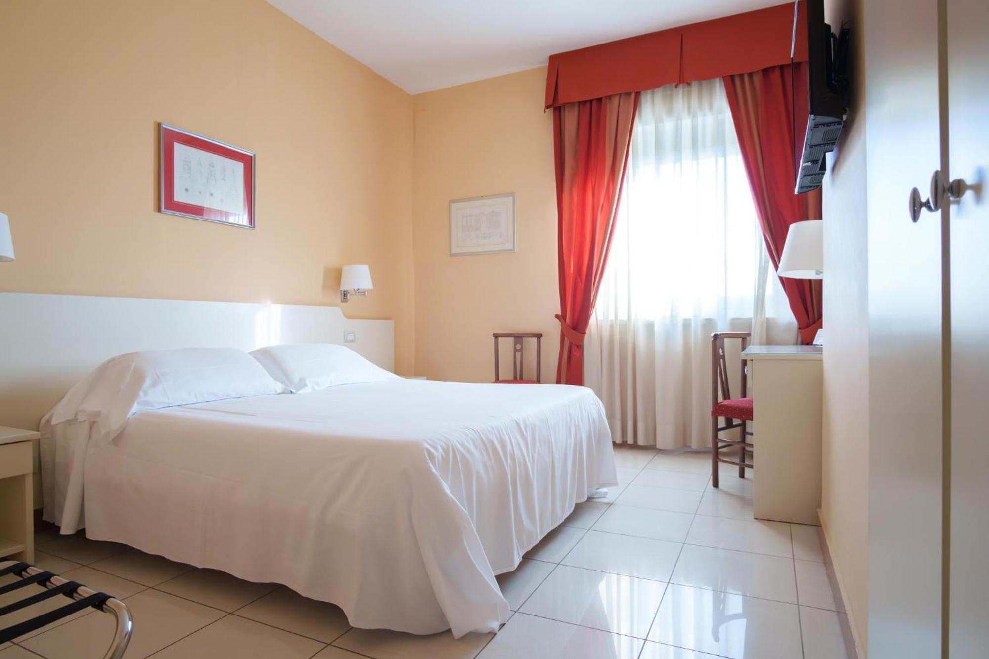 Barion Hotel&Congressi Esterno foto